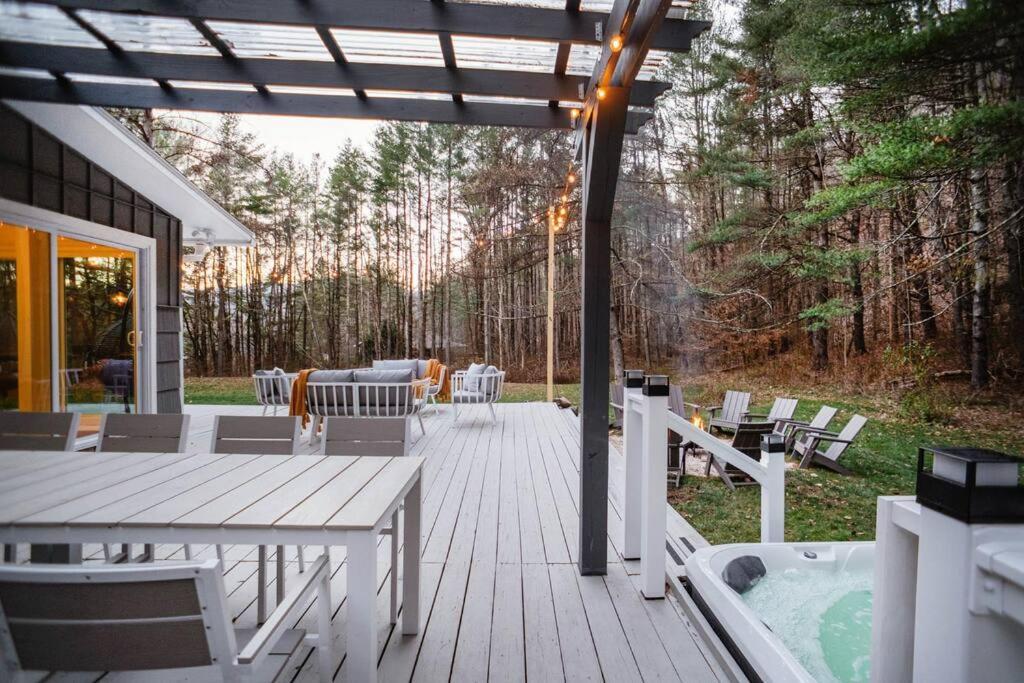 Prattvilla -Catskill -Mountain Escape 5 Bedroom ,3 Bath With Hot Tub Prattsville Exterior photo
